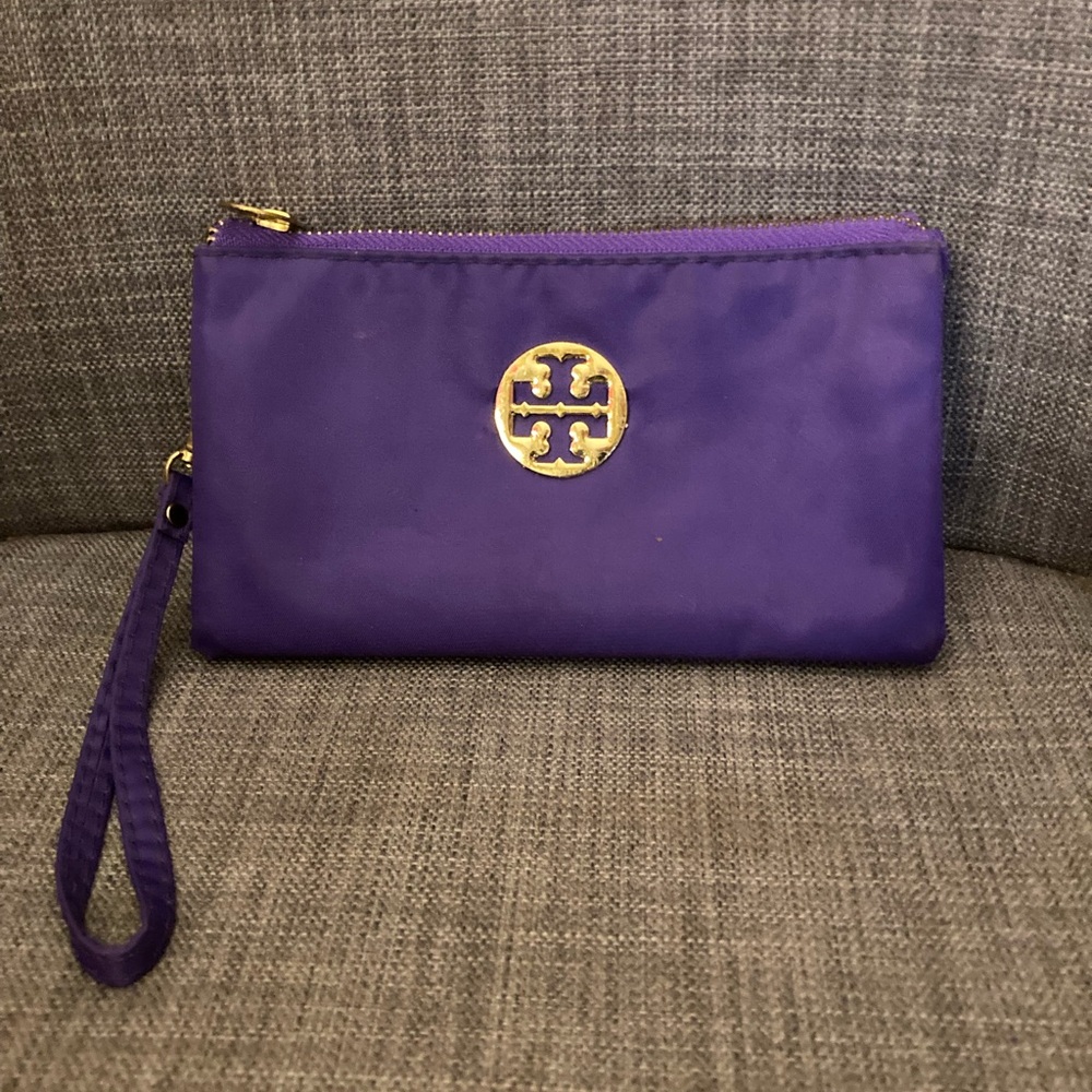 Tory Burch Purple Nylon Wristlet Wallet with Signature Logos NWOT MSRP $188